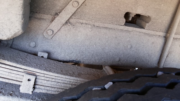 ***ขายแล้วครับขอบคุณ Truck2hand ขาย6ล้อบรรทุก ISUZU ELF หัวแป วางเครื่อง 4BE2 110ฝาดำ (ลงเล่ม)เกียร์สั้นสาย เกียร็อค เครื่องแห้งแน่นๆไม่มีเยิ้ม ช่วงล่างFหน้า-หลัง คัสซีดี กระบะพื้นไม้คอกเหล็กสภาพโอเค พื้นดี คอกพอใช้ หัวเก๋งเดิม สีมีแตกมีลอก ภายในคอนโซลดี