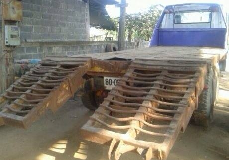 **380,000 บ.ต่อรอง**ขาย10ล้อ2เพลาท้ายลาด ขึ้นแบคโฮ 200 NISSANเรียว เครื่องPE6 230HP ช่วงล่าง2เพลาZM หางสภาพดีไม่ผุ พ.พาวเวอร์ เบรคทริฟฟี่ วางหัวใหม่(ไม่ลงเล่ม) ทะเบียนรถบรรทุก ยางดี6เส้น พอใช้4เส้น ขายตามสภาพ เอกสารครบ ราคาต่อรองได้เด้อ พี่น้องครับ