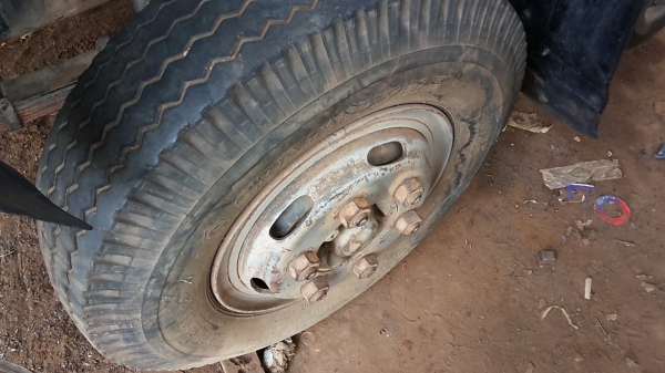 **600,000 บ.ต่อรอง**ขาย6ล้อดั้ม HINO FC2WEKA 120 ห้างแท้ ปี36 เครื่องเดิมเกียร์เดิม WO4D 120 แรง แห้งๆ แน่นๆ ช่วงล่างใหญ่ คัสซีใหญ่ สวยเดิมๆโรงงาน ไม่มีปะไมีมีดาม ไม่มีบวม กระบะดั้มเหล็กบิ้วใหม่ กว้าง2.20ม. ยาว 4.15ม. พื้นสวย กระบอกดั้ม6ตัน ยิวหน้า หัวเก๋