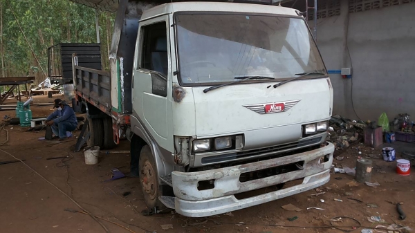 **600,000 บ.ต่อรอง**ขาย6ล้อดั้ม HINO FC2WEKA 120 ห้างแท้ ปี36 เครื่องเดิมเกียร์เดิม WO4D 120 แรง แห้งๆ แน่นๆ ช่วงล่างใหญ่ คัสซีใหญ่ สวยเดิมๆโรงงาน ไม่มีปะไมีมีดาม ไม่มีบวม กระบะดั้มเหล็กบิ้วใหม่ กว้าง2.20ม. ยาว 4.15ม. พื้นสวย กระบอกดั้ม6ตัน ยิวหน้า หัวเก๋
