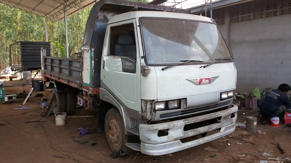**600,000 บ.ต่อรอง**ขาย6ล้อดั้ม HINO FC2WEKA 120 ห้างแท้ ปี36 เครื่องเดิมเกียร์เดิม WO4D 120 แรง แห้งๆ แน่นๆ ช่วงล่างใหญ่ คัสซีใหญ่ สวยเดิมๆโรงงาน ไม่มีปะไมีมีดาม ไม่มีบวม กระบะดั้มเหล็กบิ้วใหม่ กว้าง2.20ม. ยาว 4.15ม. พื้นสวย กระบอกดั้ม6ตัน ยิวหน้า หัวเก๋