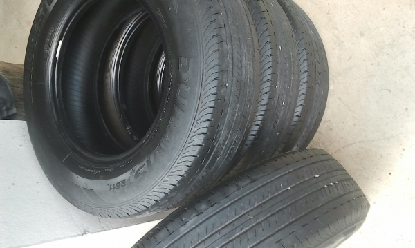 215-70-15 กองละ2500 Duravis R611