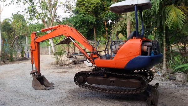 ขายรถขุดhitachi ex30ระบบใช้ได้ครบ
