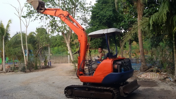 ขายรถขุดhitachi ex30ระบบใช้ได้ครบ