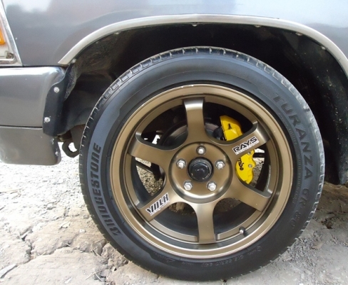 TOYOTA,  MIGHTY-X 2.5  ปี 94 เกียร์ธรรมดา   ขับดี ภายในสวย แอร์เย็น  แม็ก 17   ช่วงล่างแน่น