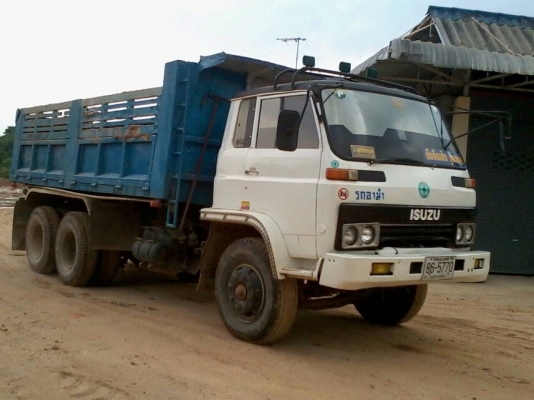 ต้องการขาย รถ 10 ล้อ ISUZU 2 เพลาดั้ม / JCM