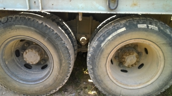 10ล้อหางปลาFVZ12MY 2เพลาทุกแมคโฮติดเครน3ตัน...เครื่อง210แรง รถสวยดี..