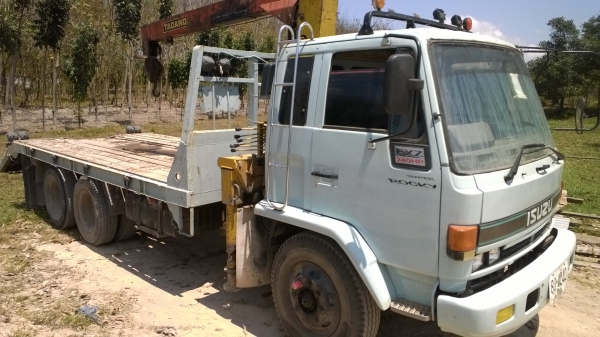 10ล้อหางปลาFVZ12MY 2เพลาทุกแมคโฮติดเครน3ตัน...เครื่อง210แรง รถสวยดี..