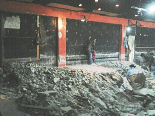 รับขนเศสวัสดุ ราคากันเอง  รับรื้อภายใน   รับทุบตึกฟรี  089-3530206