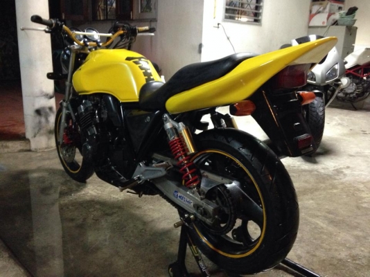 CB 400 ปี93 อินวอย+สพม แท้ๆ รถพร้อมออกทริปเลยคับ CB 400 ปี93 อินวอย+สพม แท้ๆ รถพร้อมออกทริปเลยคับ