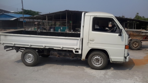 ขายอีซุซุ 4 ล้อเล็กทะเบียนไม่ติดเวลาสถาพเยี่ยม