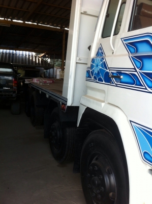 HINO หัวใหญ่ เพลาเดียว 12 ล้อ พร้อมระบบลากพ่วงเครื่อง 260 แรง เขียนแบบถูกกฎหมายแล้ว