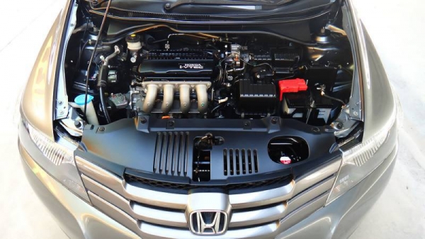ขาย HONDA CITY 1.5 I-VTEC สวยๆคับ คันนี้ปี'09 ประวัติดี ไม่มีโดนแรงๆหนักๆมาแน่นอนคับ สวยทั้งภายนอก-ภายใน ช่วงล่างเนียนๆ*คันนี้มีการันตีสภาพรถ เช็คเจอประวัติเสียภายหลัง รับซื้อคืนเต็มราคา ..แจ็กกี้จัดให้..