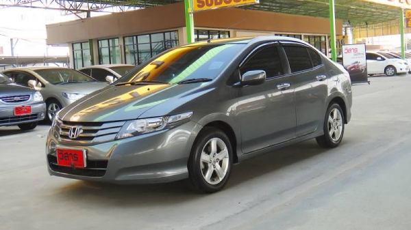 ขาย HONDA CITY 1.5 I-VTEC สวยๆคับ คันนี้ปี'09 ประวัติดี ไม่มีโดนแรงๆหนักๆมาแน่นอนคับ สวยทั้งภายนอก-ภายใน ช่วงล่างเนียนๆ*คันนี้มีการันตีสภาพรถ เช็คเจอประวัติเสียภายหลัง รับซื้อคืนเต็มราคา ..แจ็กกี้จัดให้..