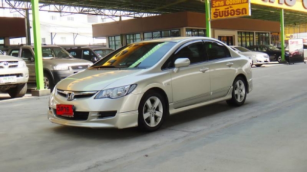 ลูกค้าท่านใด กำลังมองหา CIVIC สวยๆซักคัน...แจ็กกี้ แนะนำคันนี้คับ...ประวัติดี สภาพรถสวยๆทั้งภายนอก-ภายใน...คันนี้ "แจ็กกี้"รับประกันความงามคับ