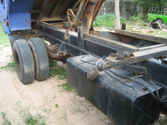 ISUZU NPR  130 แรง    725,000 บาท