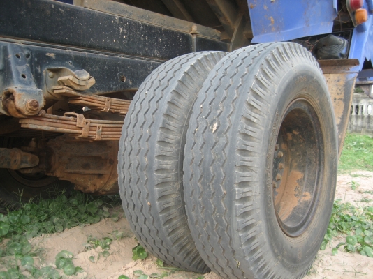 ISUZU NPR  130 แรง    725,000 บาท