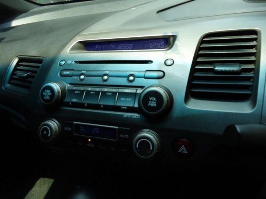 แจ้งรถเข้าใหม่คับ...HONDA CIVIC FD 1.8 I-VTEC สีขาว ปี2012  สวยมากๆคับ คันนี้  สมบูรณ์ทุกจุด เช็คประวัติย้อนหลังแล้ว ไม่มีอะไร เดิมๆใสๆ เรื่องการใช้งานโอเคเรยคับ  แจ็กกี้ ลองเองเรยคับ คันนี้ ขับดีจริงๆ..แจ็กกี้ การันตีความสวยคับ