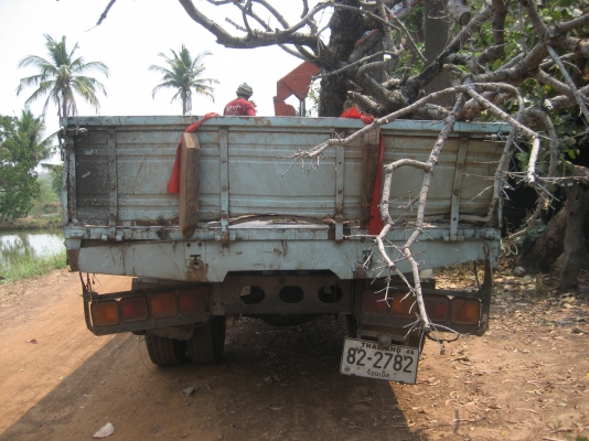 ISUZU   ROCKY    175  แรง   ติดเครน 855,000 บาท