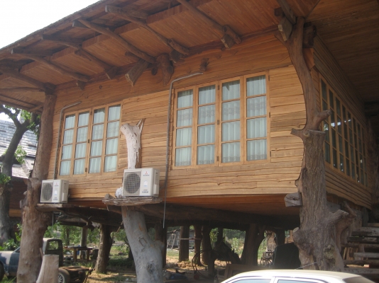 ISUZU   ROCKY    175  แรง   ติดเครน 855,000 บาท