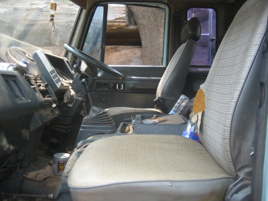 ISUZU   ROCKY    175  แรง   ติดเครน 855,000 บาท