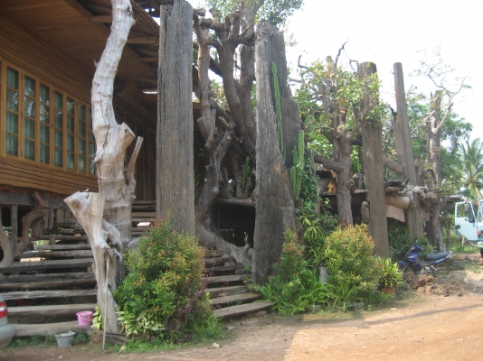 ISUZU   ROCKY    175  แรง   ติดเครน 855,000 บาท