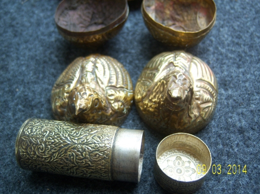 นกกวัก คุ้ม ทองเหลือง และ ตลับใส่ยานัตถ์