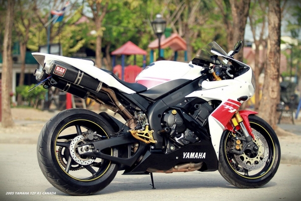 ขายR1 ปี2005 สเป็กแคนนาดา ทะเบียนโอน ของแต่งเยอะ ไม่เคยล้ม สภาพนางฟ้า