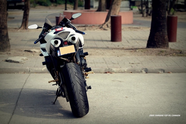 ขายR1 ปี2005 สเป็กแคนนาดา ทะเบียนโอน ของแต่งเยอะ ไม่เคยล้ม สภาพนางฟ้า