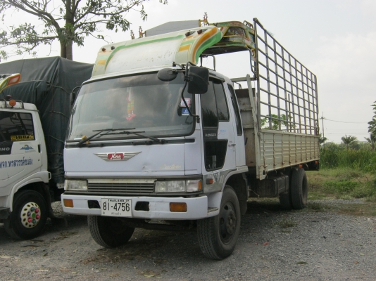 ต้องการขาย หกล้อใหญ่ฮีโน่FD 166B ราคา 485000  ลดสุดๆ ยาว 6 ม. สภาพดีพร้อมใช้ ยาง 900 / 20   เครื่อง HO 7C 185HPเครื่องแน่น ยางสวยทั้งหกเส้น พวงมาลัยพาวเวอร์ แอร์ พร้อม เอกสารพร้อมโอนมาก่อนได้ก่อนคับ