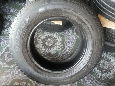 ขายยาง215/70/15 ปี 12 DUNLOP SP LT36 1 ชุด