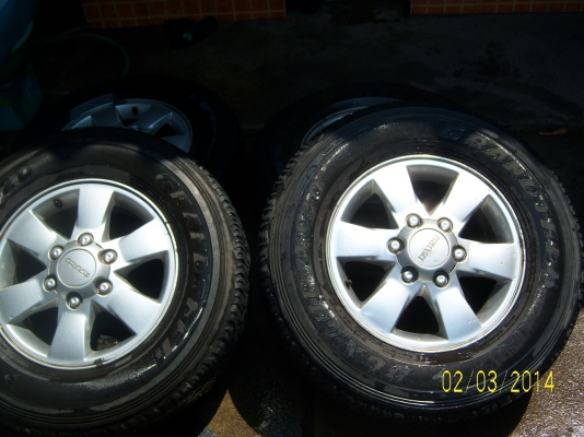 แม็คพร้อมยาง 245 70 16 สภาพดีปี11