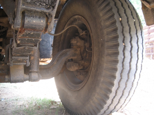 KT  925   เครื่อง  HO 7 C  195 แรง    695,000บาท