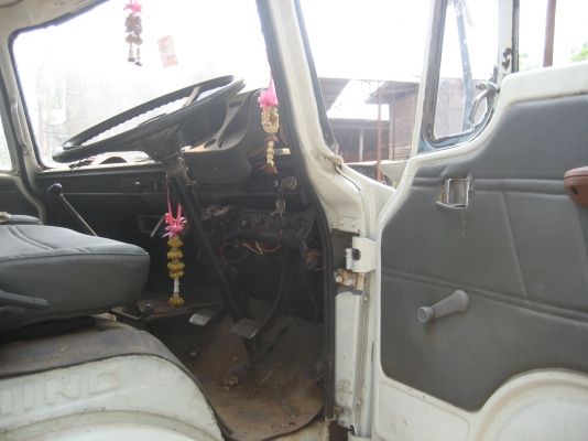 KT  925   เครื่อง  HO 7 C  195 แรง    695,000บาท