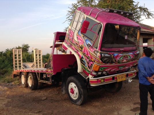 Hino เทเลอร์รถเกี่ยว 165 แรง ราคา 700,000 ต่อลองได้