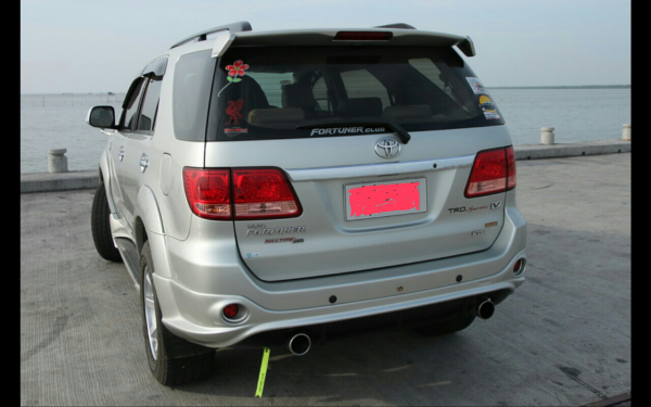 แผ่นสะท้อนแสงท้ายรถ เทรนใหม่มาแรงติดก่อนหล่อก่อน ติดได้ทุกรุ่น ความยาว8.5"รวมตะขอยาว10"ราคาคลองถมกันเลยคร้าบถูกๆ สนใจ081-7915677/inboxคร้าบ