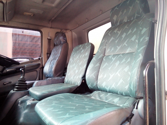 6 ล้อใหญ่ *ตู้ 10บาน* HINO  ( Euro.2 ) MEGA FG1J 212 แรงม้า *ยาว 7.20ม.* รถสวยเดิม *รถห้างแท้*