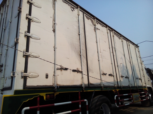 6 ล้อใหญ่ *ตู้ 10บาน* HINO  ( Euro.2 ) MEGA FG1J 212 แรงม้า *ยาว 7.20ม.* รถสวยเดิม *รถห้างแท้*