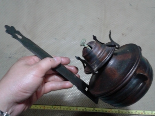 ตะเกียงน้ำมันก๊าชเก่า