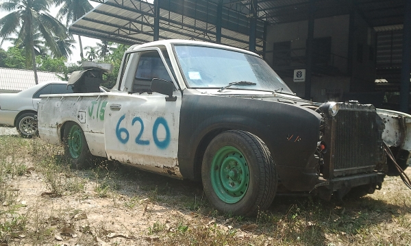 DATSUN 620 เกียรคอ.ทะเบียนสดขาดปี58 ล้มโปรเจคอีกนิดเกือบเสร็จแล้วขายคืนทุน..เครื่องสดขับกลับได้เลย DATSUN 620 เกียรคอ.ทะเบียนสดขาดปี58 ล้มโปรเจคอีกนิดเกือบเสร็จแล้วขายคืนทุน..เครื่องสดขับกลับได้เลย