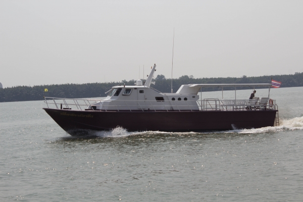 ขายเรือไฟเบอร์2ชั้น ขนาดยาว 20 เมตร ตกแต่งเต็มลำ พร้อมใช้งาน