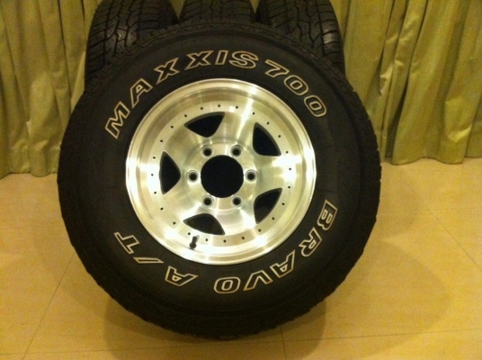 ขายล้อ 15 off road พร้อมยาง maxxis all30