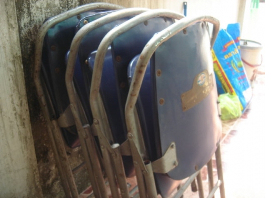 ขายเก้าอี้พับรุ่นเก๋า 4 ตัว