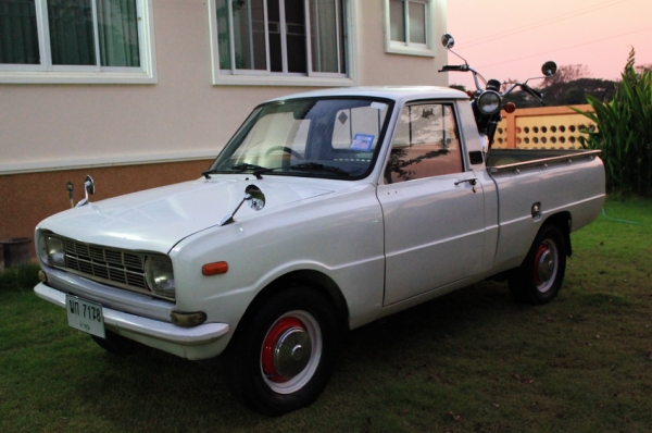 ขายมาสด้า 1000เกียร์คอ ทะเบียนเต็มพร้อมโอน กระจังหน้าอลูมิเนียม ขายมาสด้า 1000เกียร์คอ ทะเบียนเต็มพร้อมโอน กระจังหน้าอลูมิเนียม