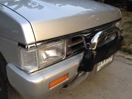 NISSAN BIG M ฝาแดง สภาพสวยไม่ผิดหวัง