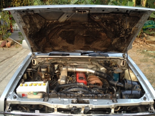 NISSAN BIG M ฝาแดง สภาพสวยไม่ผิดหวัง