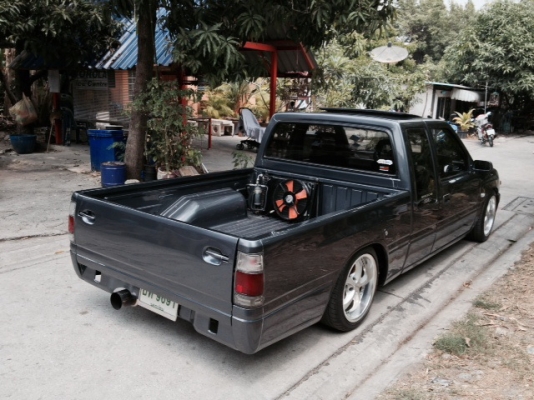 ISUZU หน้าย้อยแท้ แต่งขั้นเทพ จบๆ ทุกอย่าง ISUZU หน้าย้อยแท้ แต่งขั้นเทพ จบๆ ทุกอย่าง