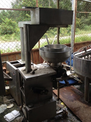 ขายชุดเครื่องทำลูกชิ้น แสตลเลส ยกชุดใหญ่ ถูกๆ ขายชุดเครื่องทำลูกชิ้น แสตลเลส ยกชุดใหญ่ ถูกๆ