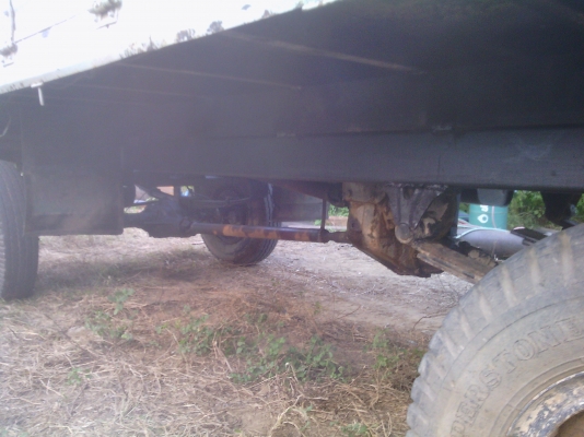 ขายรถอีแต่น ขับ 4  ล้อ กะบะกว้าง  2.10   ยาว 3.00 เมตร  เครื่อง อีสุสุ ช่วงล่างนิสสัน  สถาพพร้อมใช้