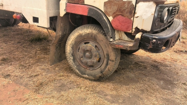 ขาย  6 ล้อ hinoแก้ไขราคาครับ 1.8 แสน พิมผิดครับ